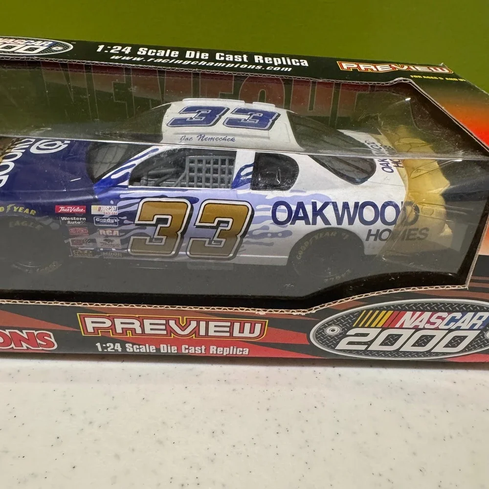 Racing Champions NASCAR 2000 Joe Nemechek‎ #33 1:24 Scale Die Cast Car 99150 Vtg
